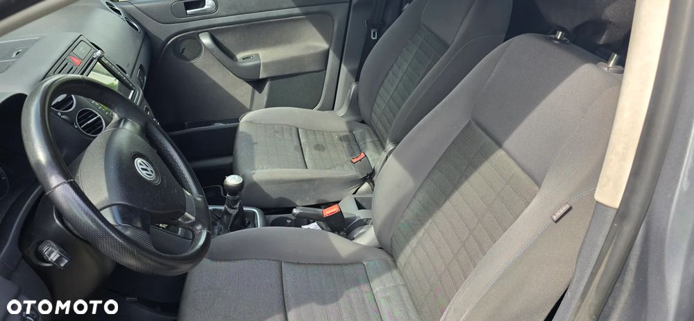 Volkswagen Golf - 9