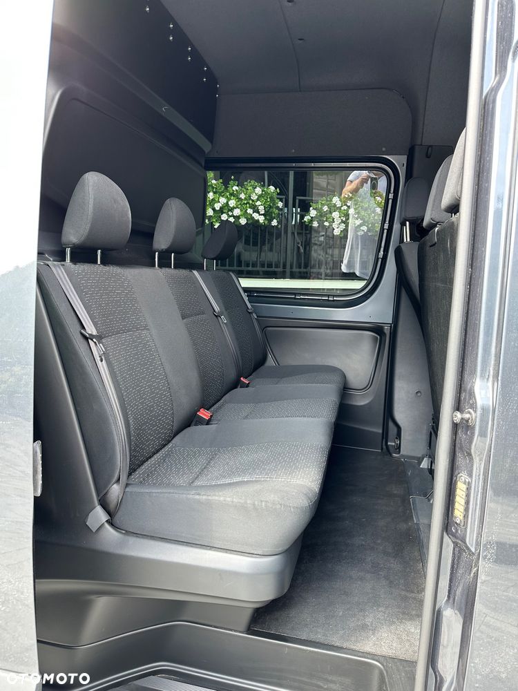 Mercedes-Benz Sprinter - 15
