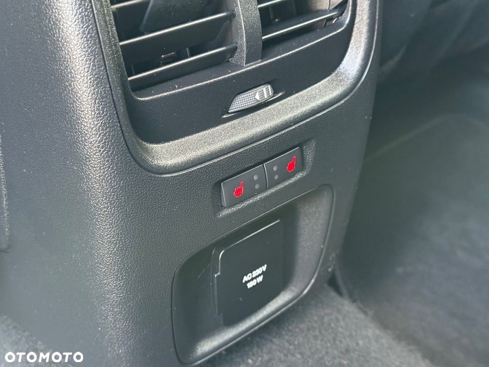 Ford Kuga 2.0 EcoBlue Hybrid TITANIUM X - 18