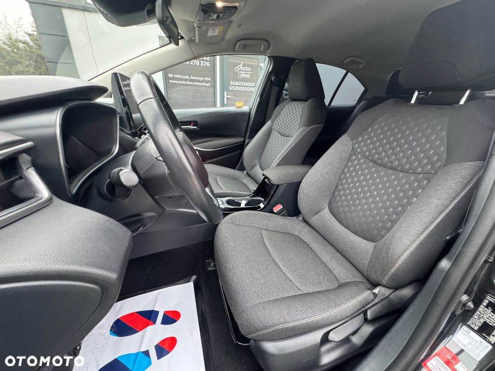 Toyota Corolla 1.8 Hybrid Comfort - 17