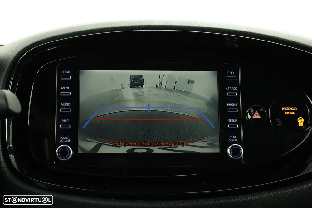 Toyota Aygo 1.0 X-Play - 10