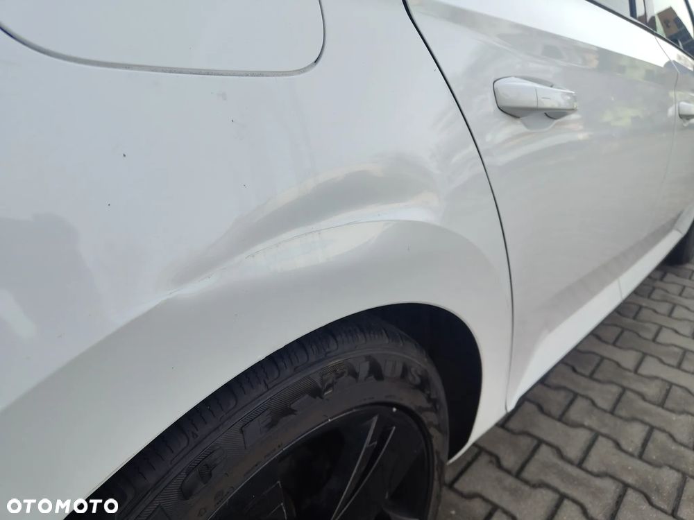 Skoda Superb 2.0 TDI SCR Sportline DSG - 21