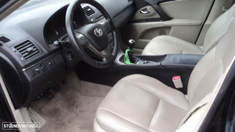 Toyota Avensis 2.2 D-4D 150cv SW 2009  - Para Peças - 4