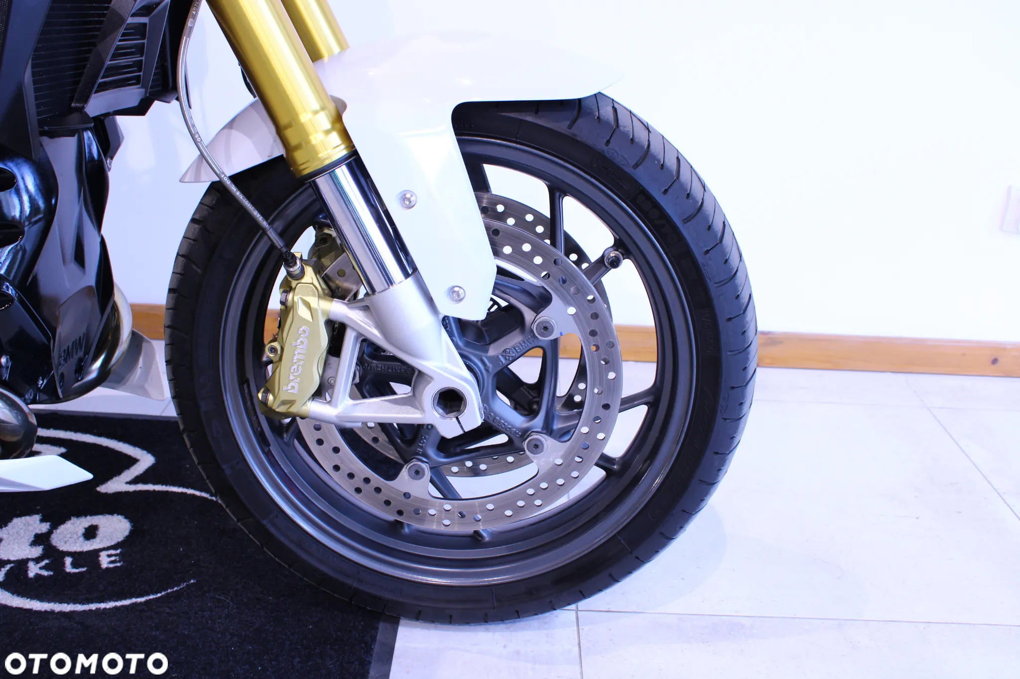 BMW R - 22