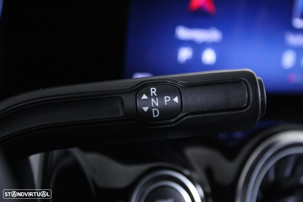 Mercedes-Benz GLA 180 d Progressive - 26