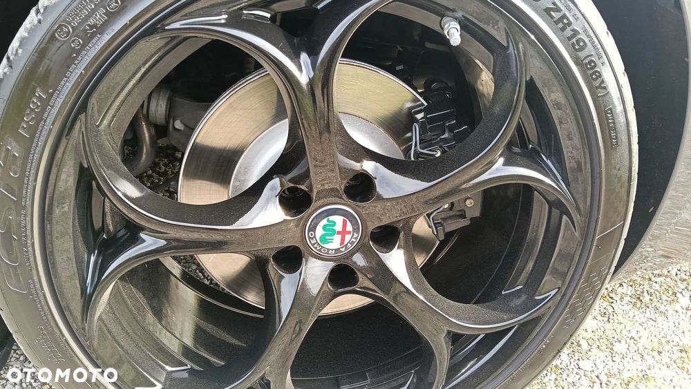 Alfa Romeo Giulia 2.0 Turbo Veloce - 9