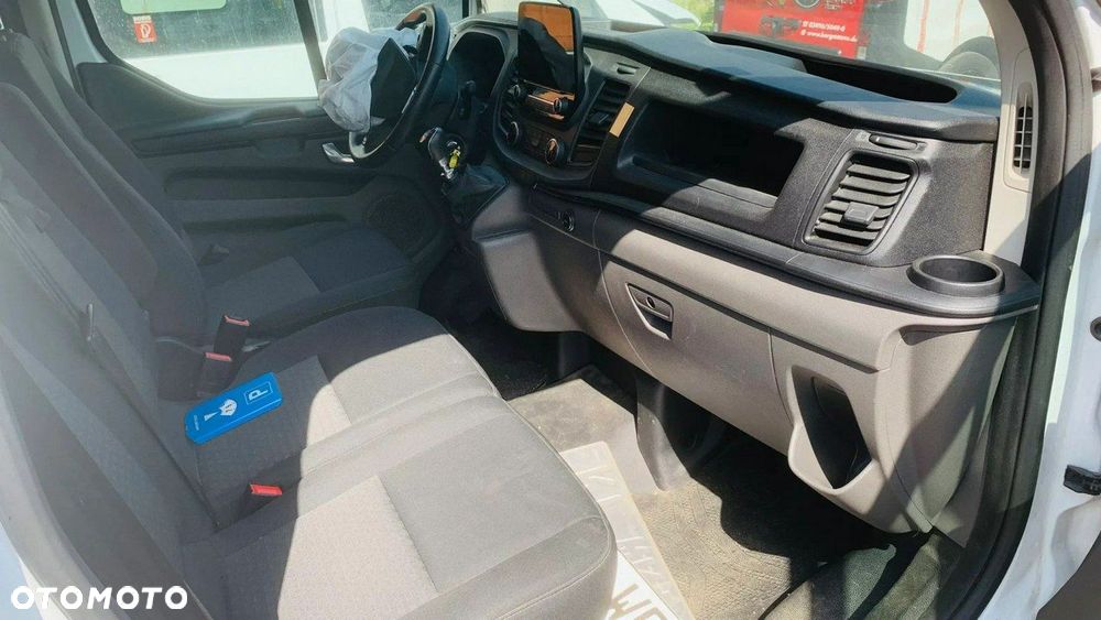 Ford Transit Custom - 8
