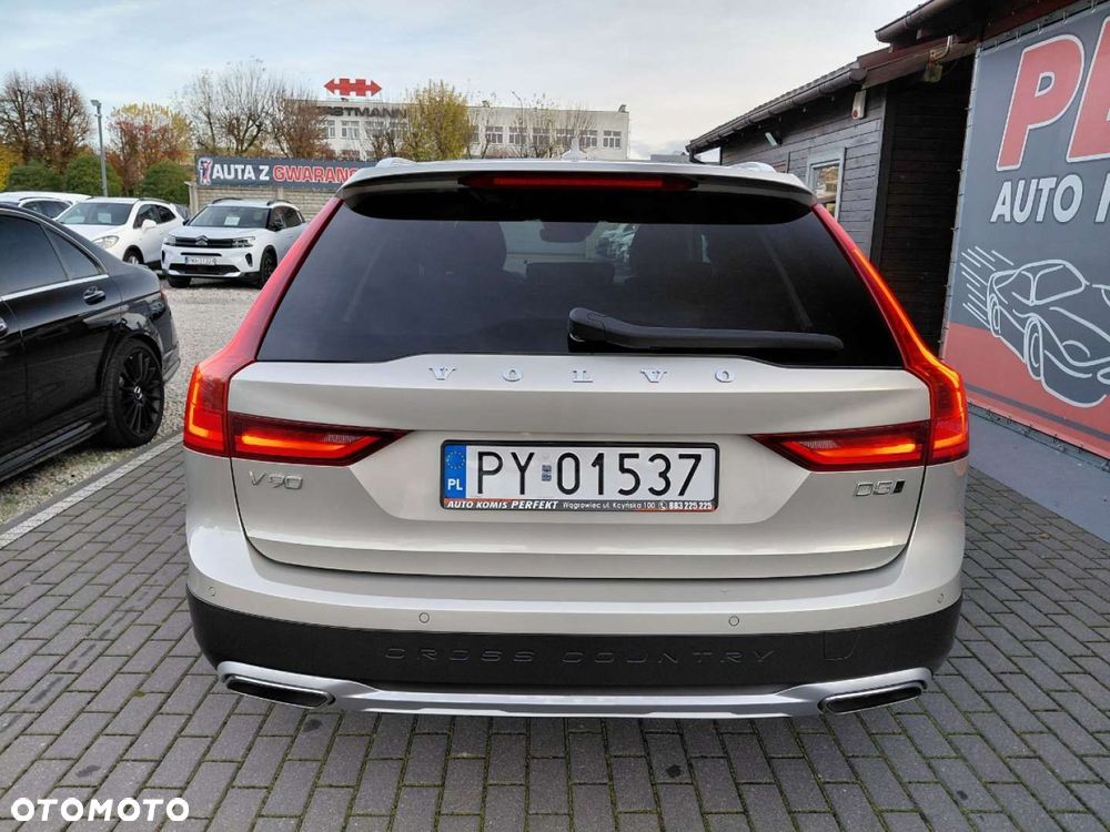 Volvo V90 Cross Country - 7