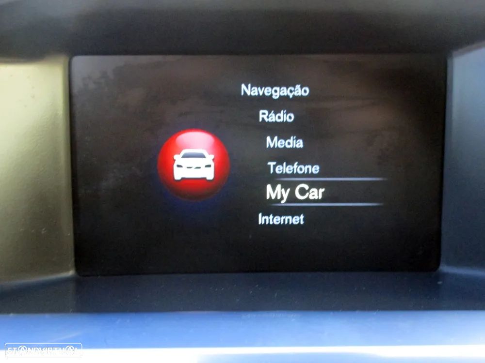 Volvo V60 2.0 D4 R-Design Summum Geartronic - 29