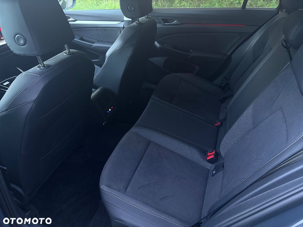Volkswagen Golf 1.5 eTSI mHEV Style DSG - 19