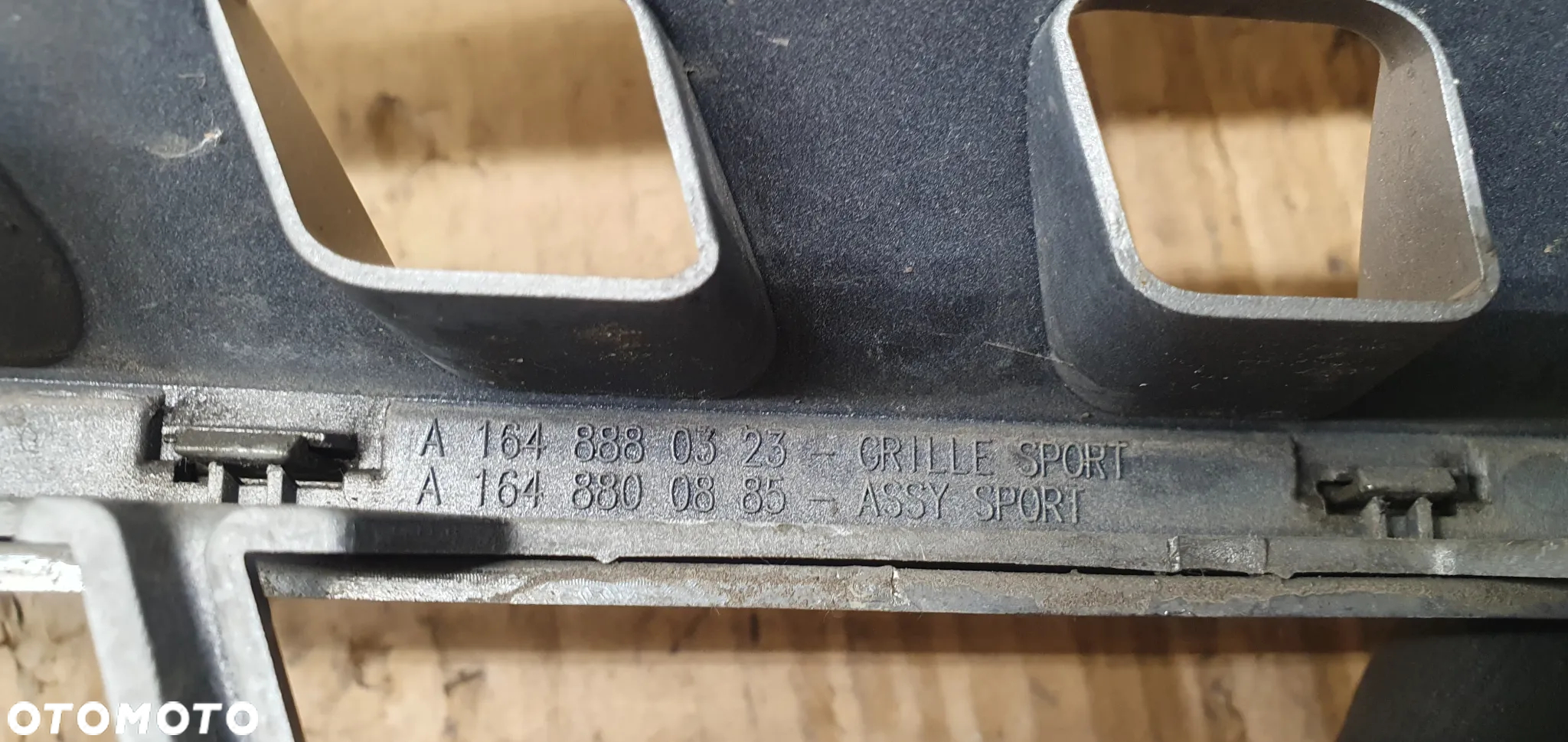 Grill atrapa zderzaka Mercedes ML W164 A1648880123 A1648800685 - 8