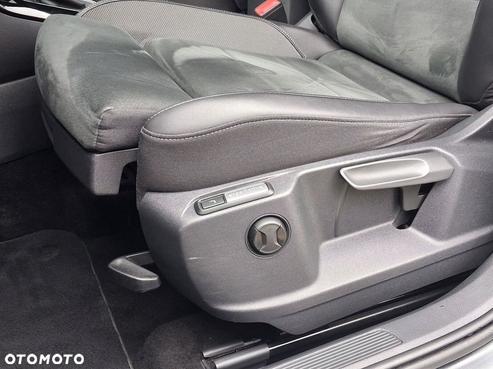 Volkswagen T-Roc 1.5 TSI R-Line DSG - 30