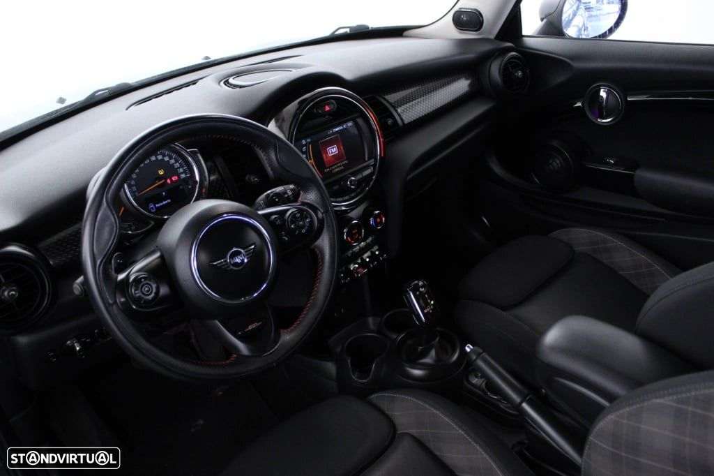 MINI 5 Portas Cooper S Auto - 32
