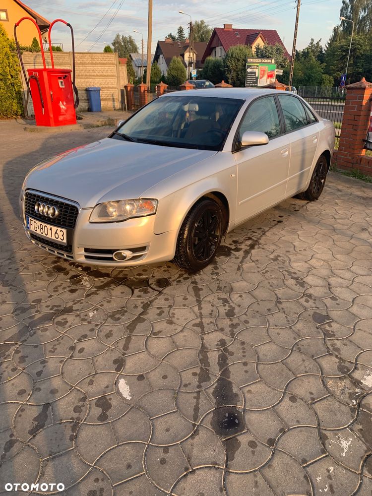 Audi A4 Limousine