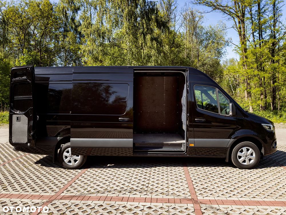 Mercedes-Benz SPRINTER - 10