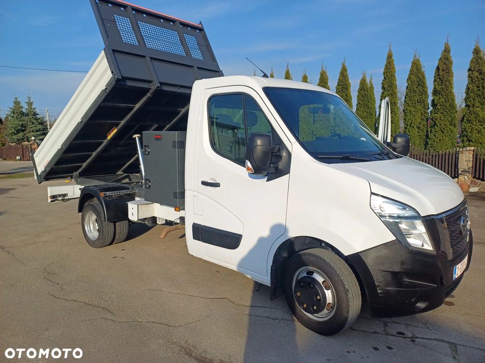 Nissan INTERSTAR - 3