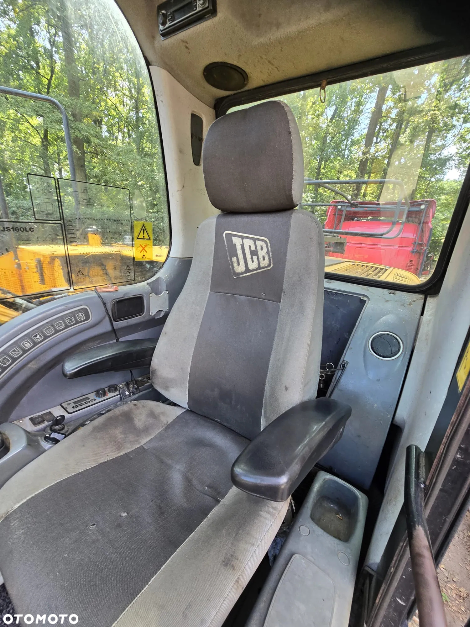 JCB JS160 LC - 16