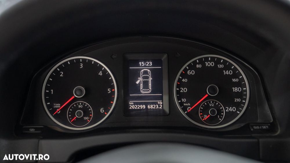 Volkswagen Tiguan - 14