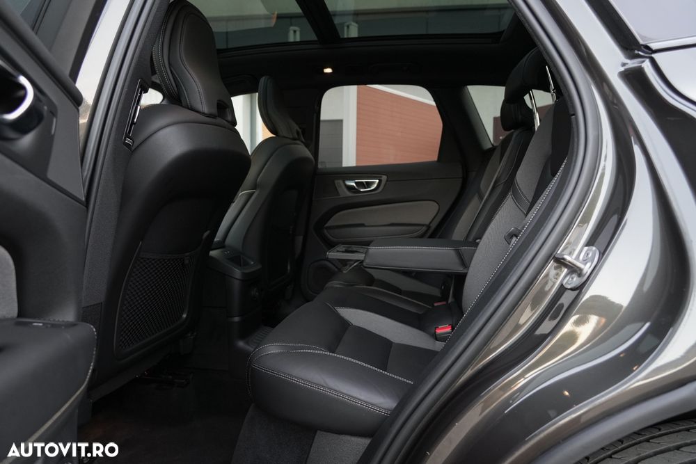 Volvo XC 60 T6 AWD Recharge Geartronic Inscription - 29
