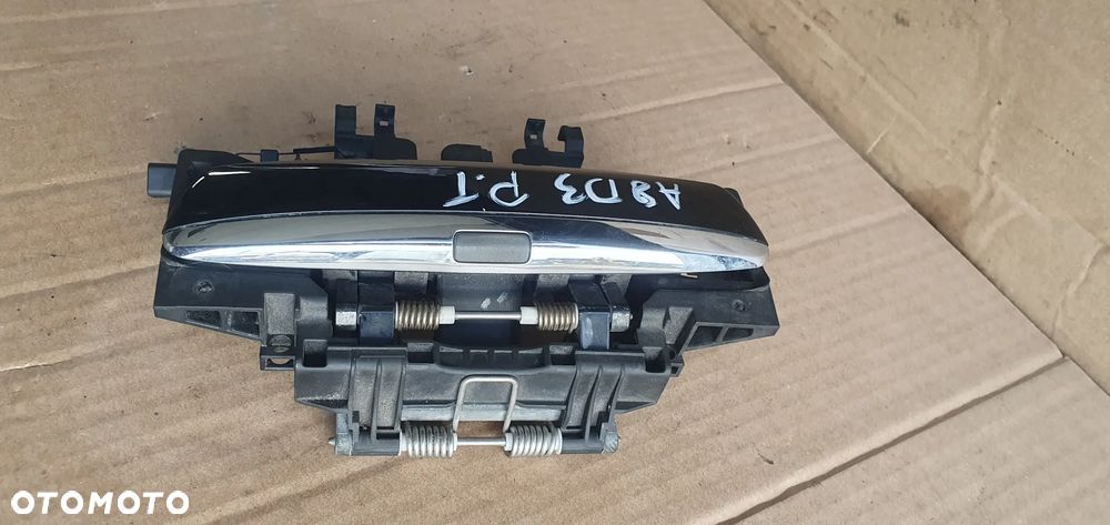 Klamka prawy tył tylna prawa KEYLESS GO Audi A8 D3 - 3