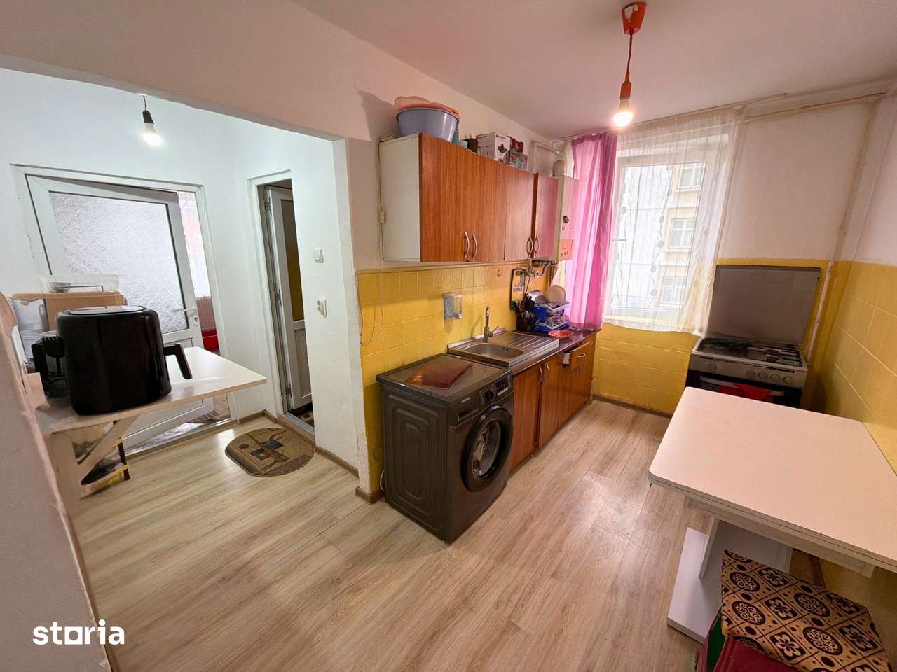 Apartament 2 camere 46 M² + balcon 10 M² cu priveliste Simeria — fotografia 3