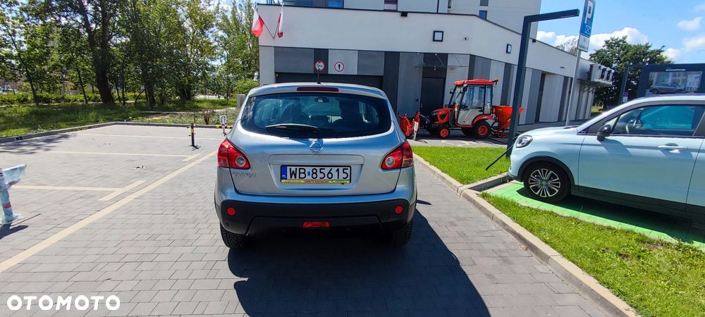 Nissan Qashqai 1.6 Visia - 9