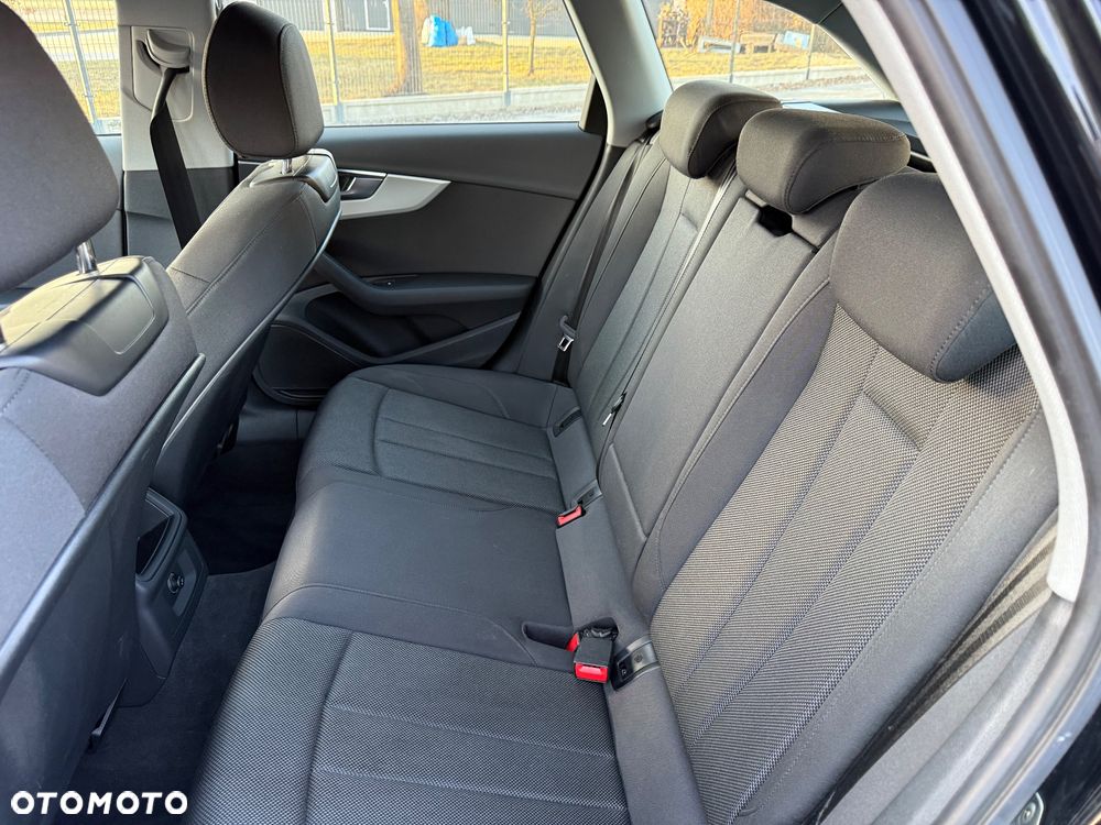 Audi A4 Avant 30 TDI S tronic advanced - 27