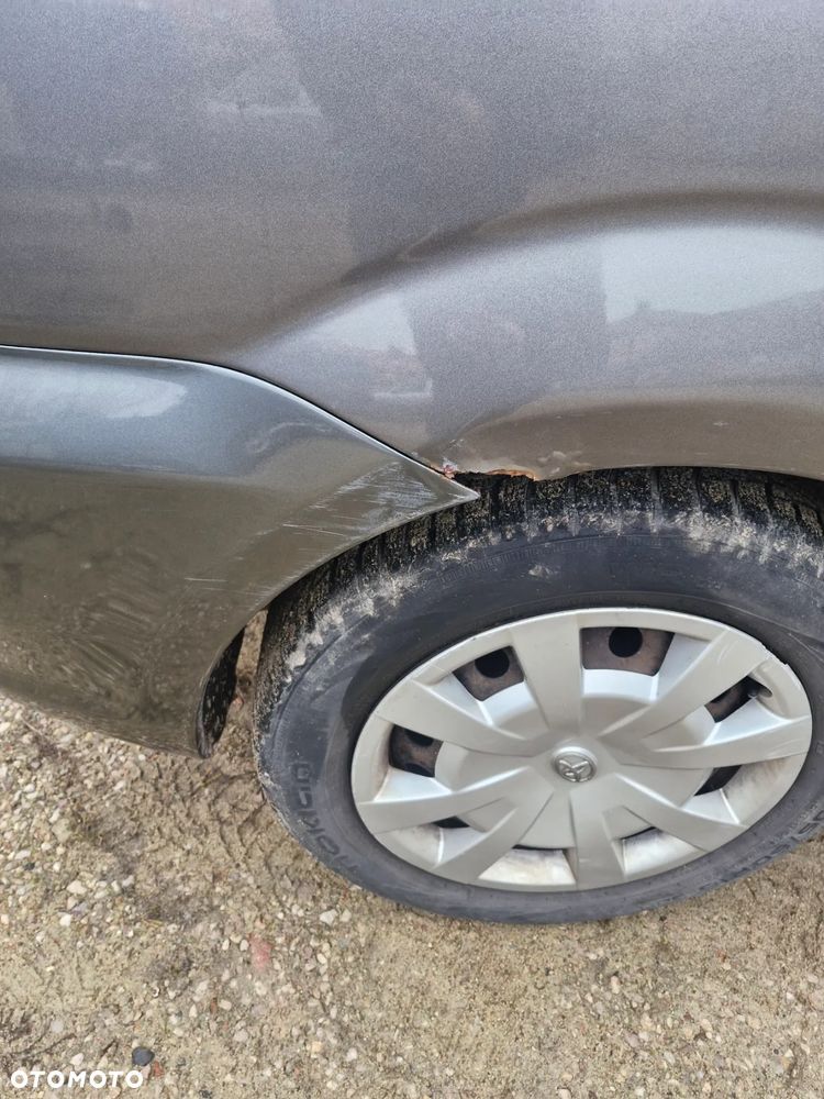 Toyota Corolla Verso - 16