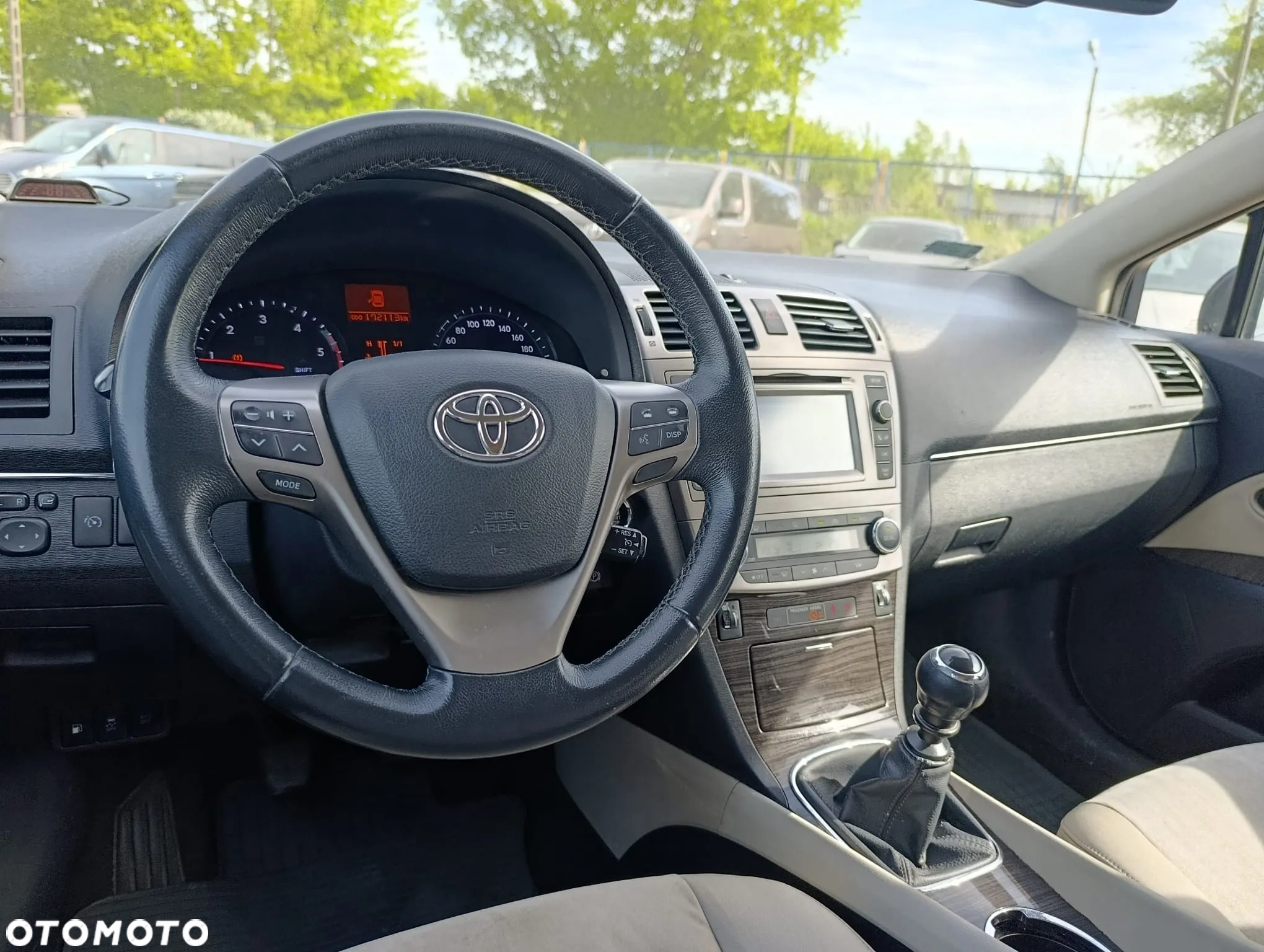 Toyota Avensis 2.2 D-4D Prestige - 12
