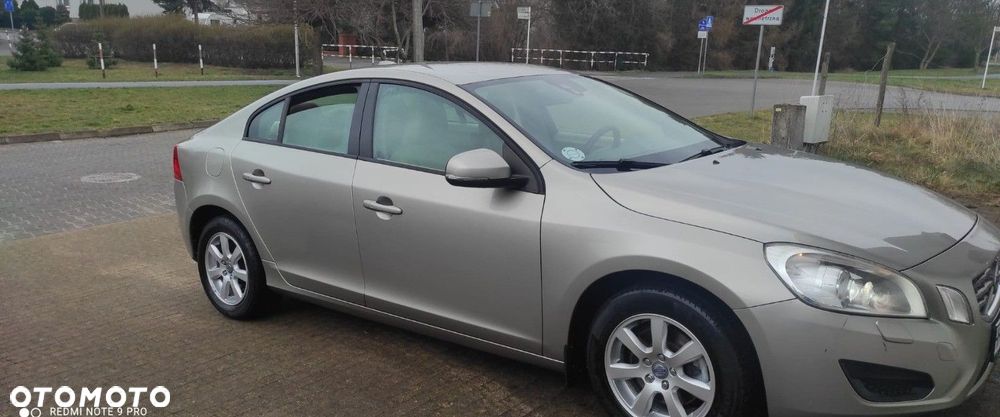Volvo S60 - 12