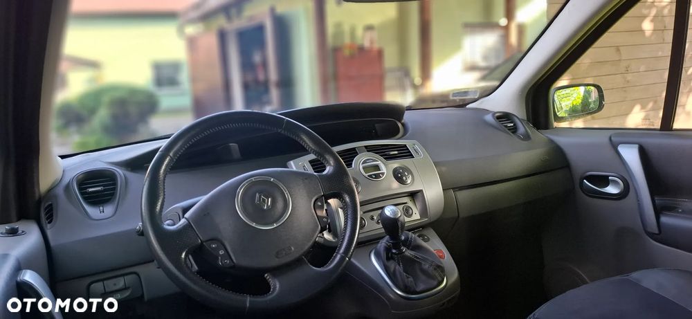Renault Scenic 2.0 16V Emotion - 28