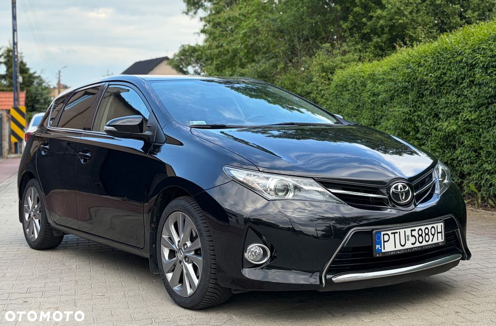 Toyota Auris 1.6 Premium - 1