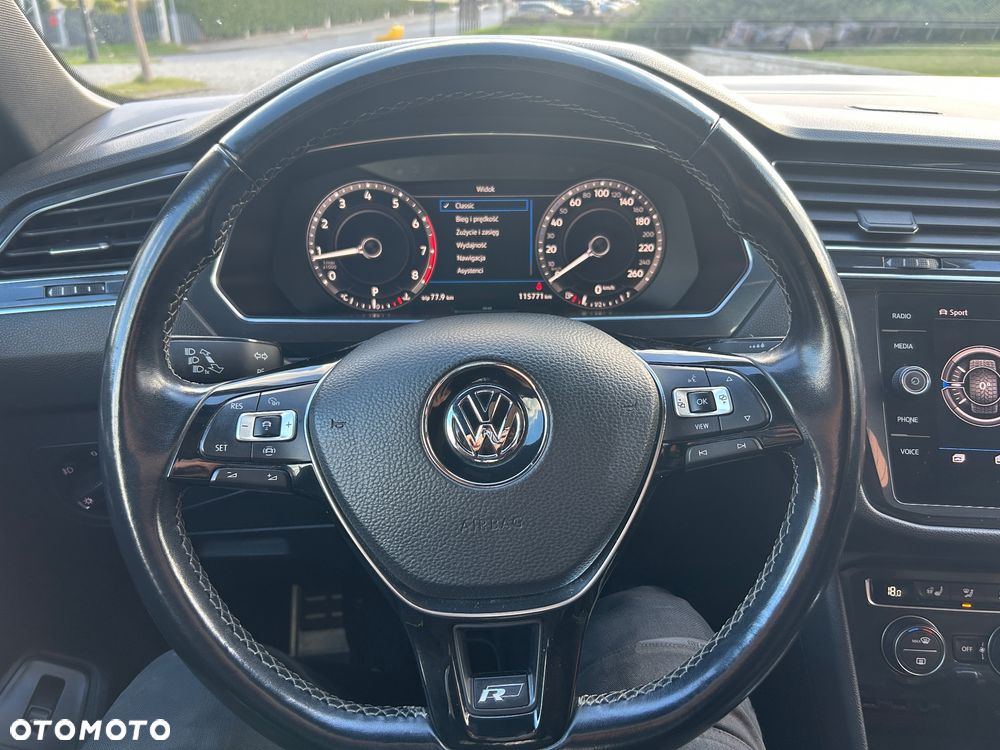 Volkswagen Tiguan Allspace 2.0 TSI 4Mot Highline DSG - 17