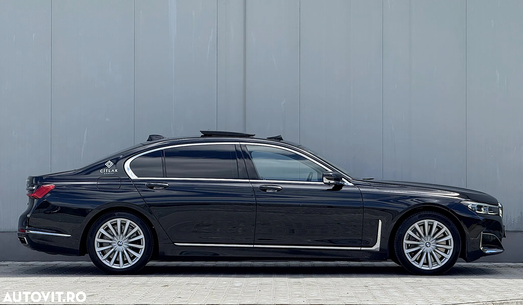 BMW Seria 7 750Li xDrive - 9