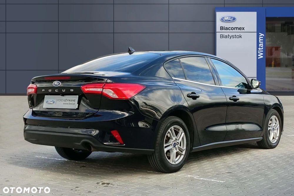 Ford Focus 1.0 EcoBoost Trend - 6