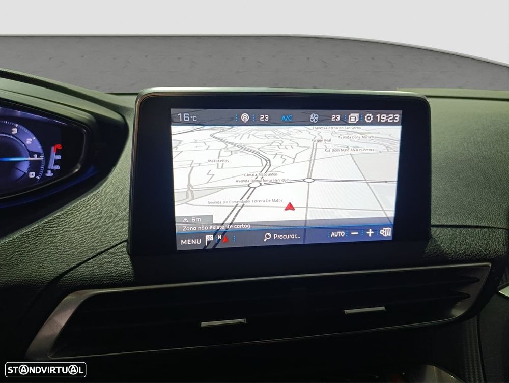 Peugeot 3008 1.2 PureTech Allure EAT8 - 11