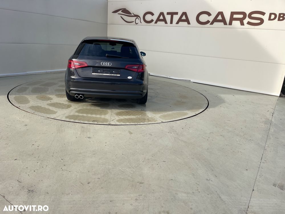 Audi A3 2.0 TDI Sportback (clean diesel) quattro S tronic Ambiente - 14