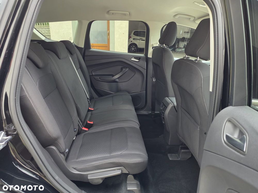 Ford Kuga 1.5 EcoBoost 2x4 Cool & Connect - 13