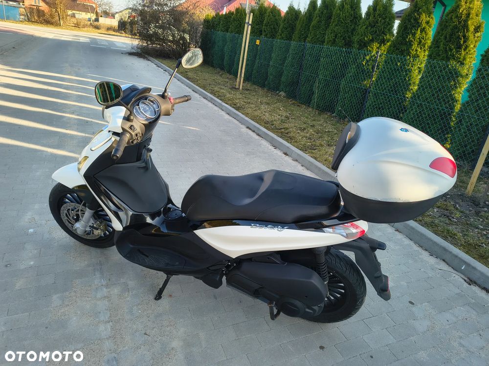 Piaggio Beverly - 2
