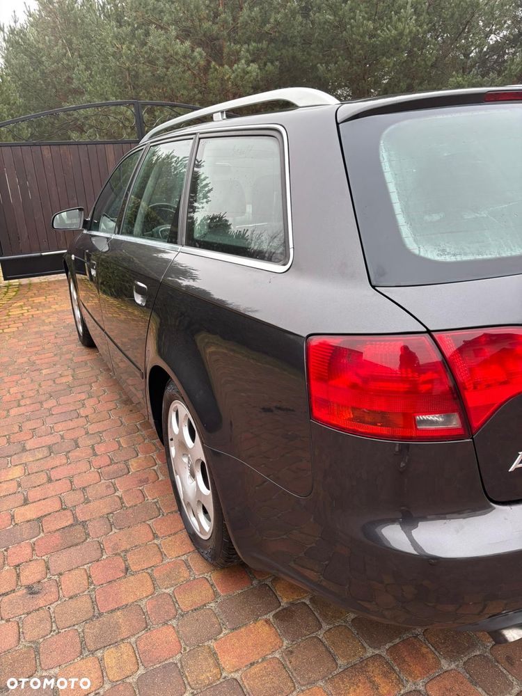 Audi A4 Avant 2.0 TDI DPF - 9