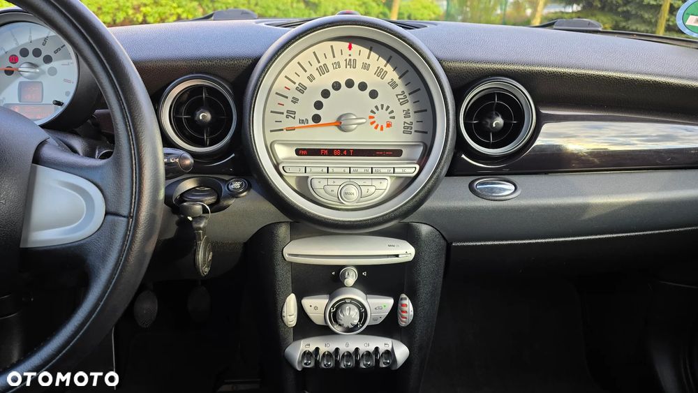 MINI Clubman One - 14