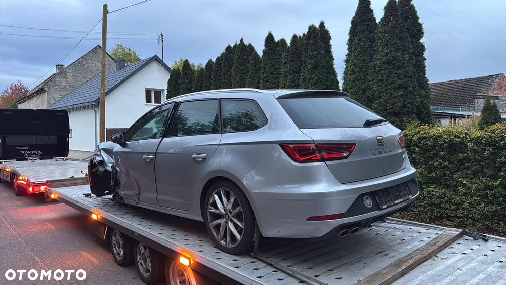 Seat Leon 1.5 eTSI OPF DSG FR - 4