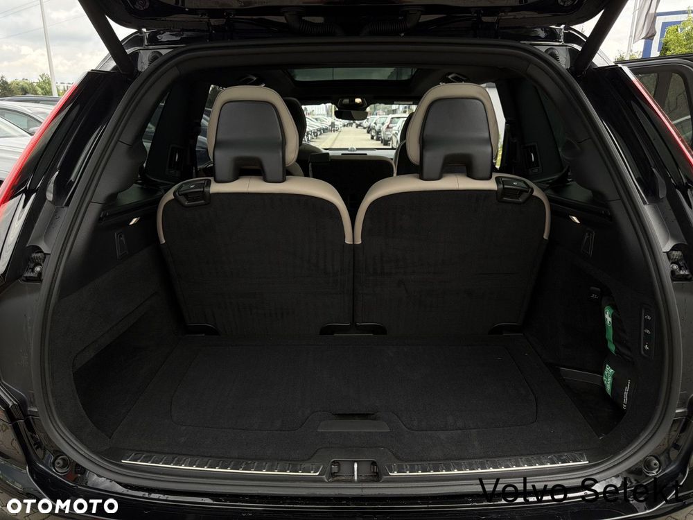 Volvo XC 90 - 35