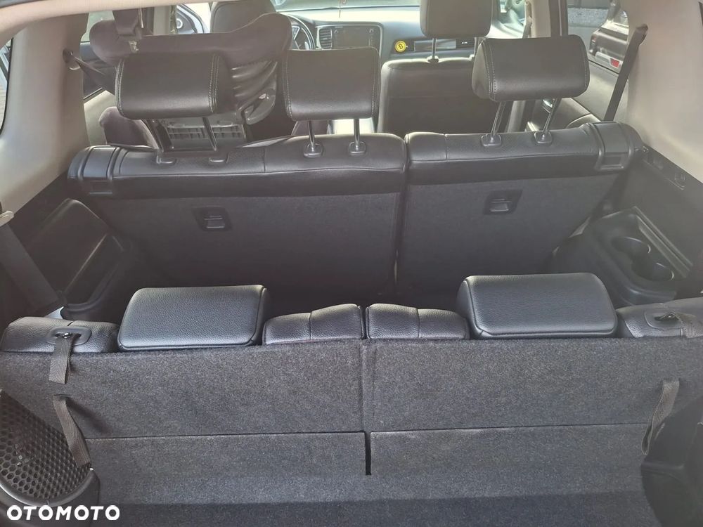 Mitsubishi Outlander 2.0 Instyle Navi 4WD CVT - 10