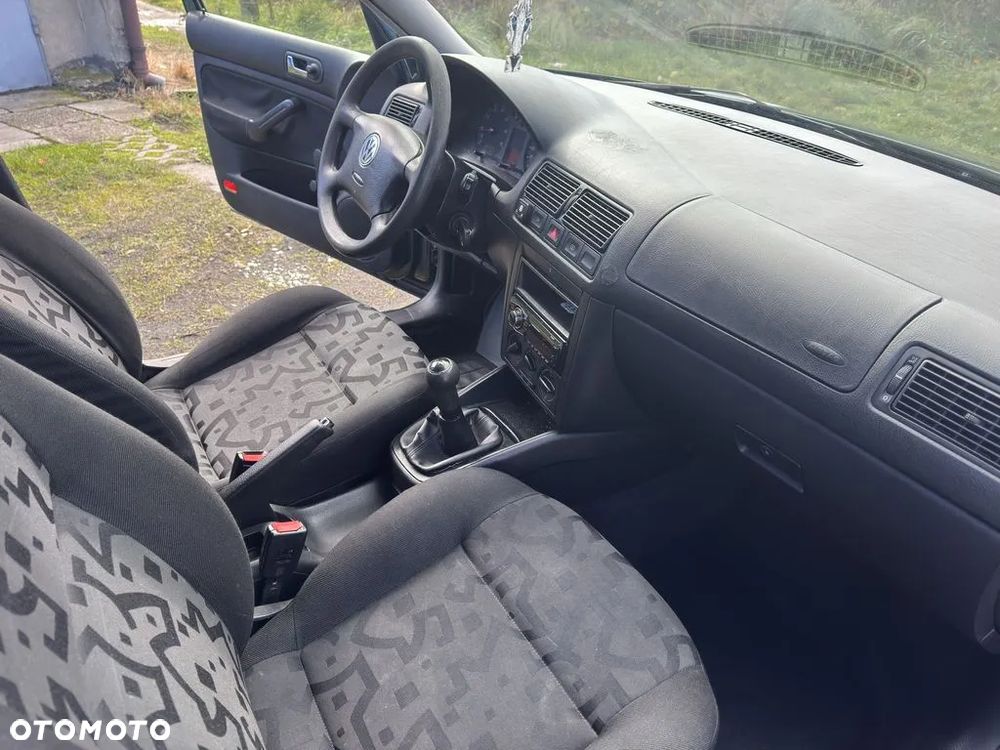 Volkswagen Golf IV 1.6 Basis - 10