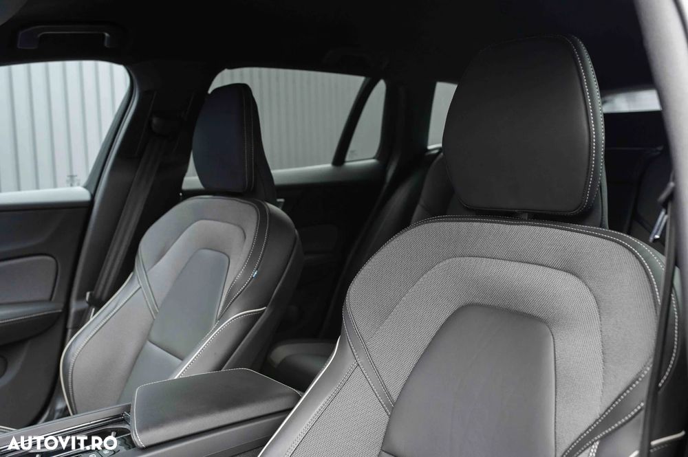 Volvo V60 B4 MHEV AT Ultimate Dark - 16