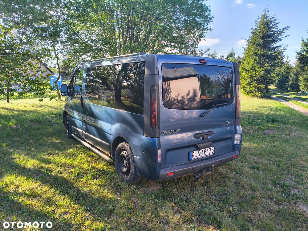 Renault Trafic Passenger - 3