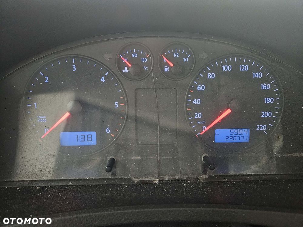Volkswagen Transporter - 5