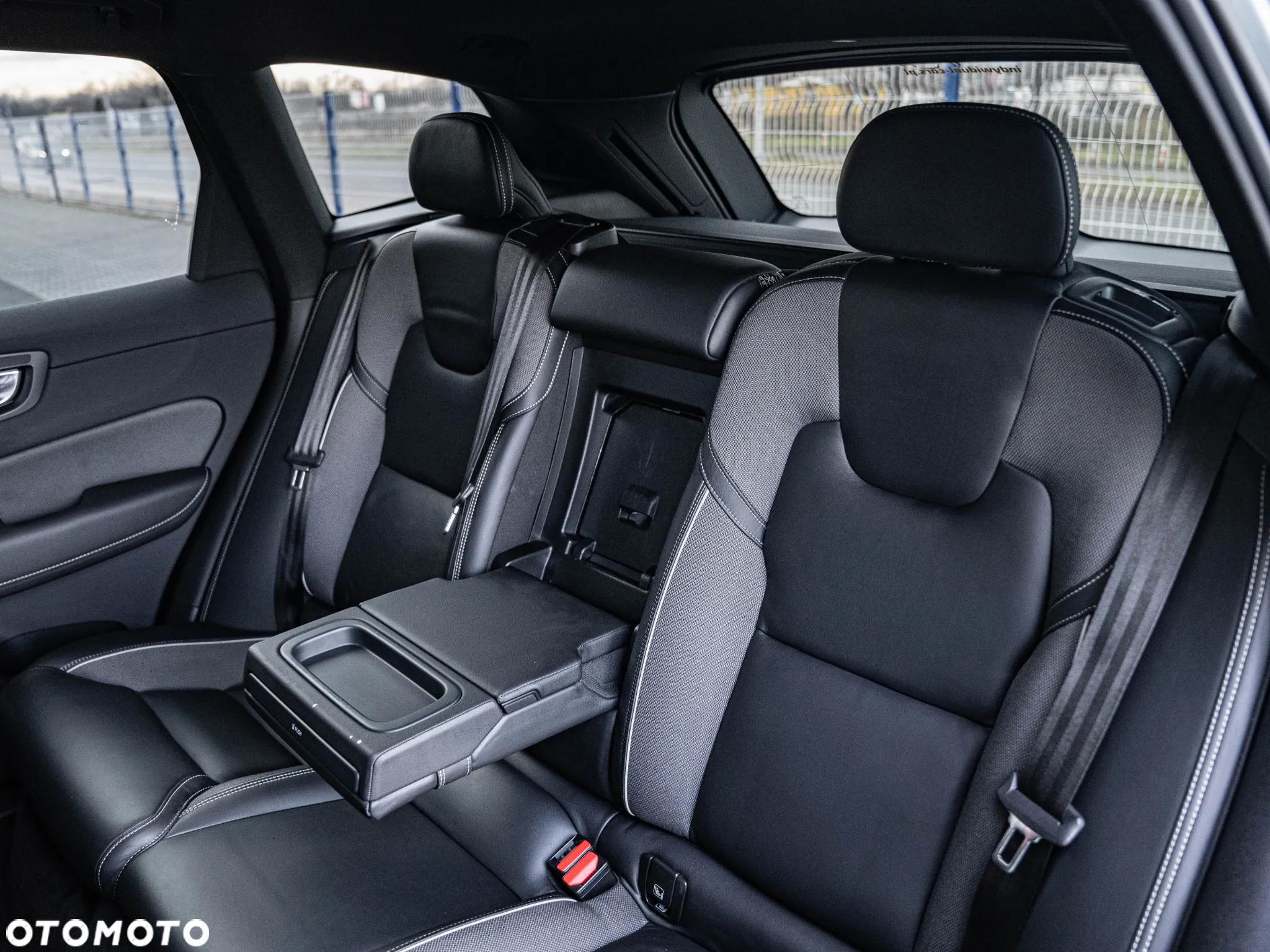 Volvo XC 60 B4 B Geartronic RDesign - 29