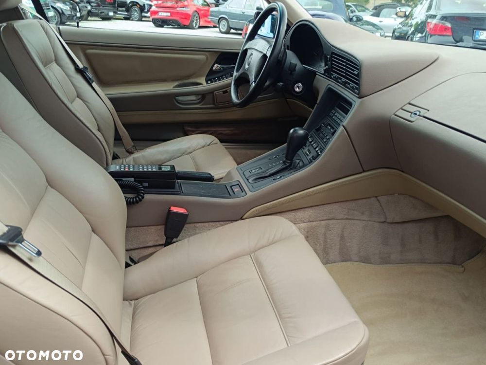 BMW Seria 8 - 26